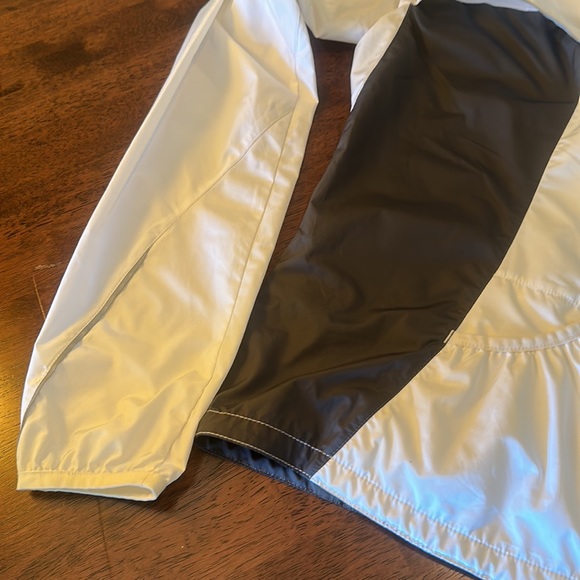 The North Face Jacket - Picture 11 of 15